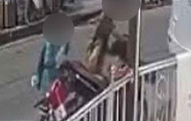 Bắt giữ cậu bé 11 tuổi vì trộm xe máy, bỏ chạy rồi tông vào một xe khác gây tai nạn Ảnh 1