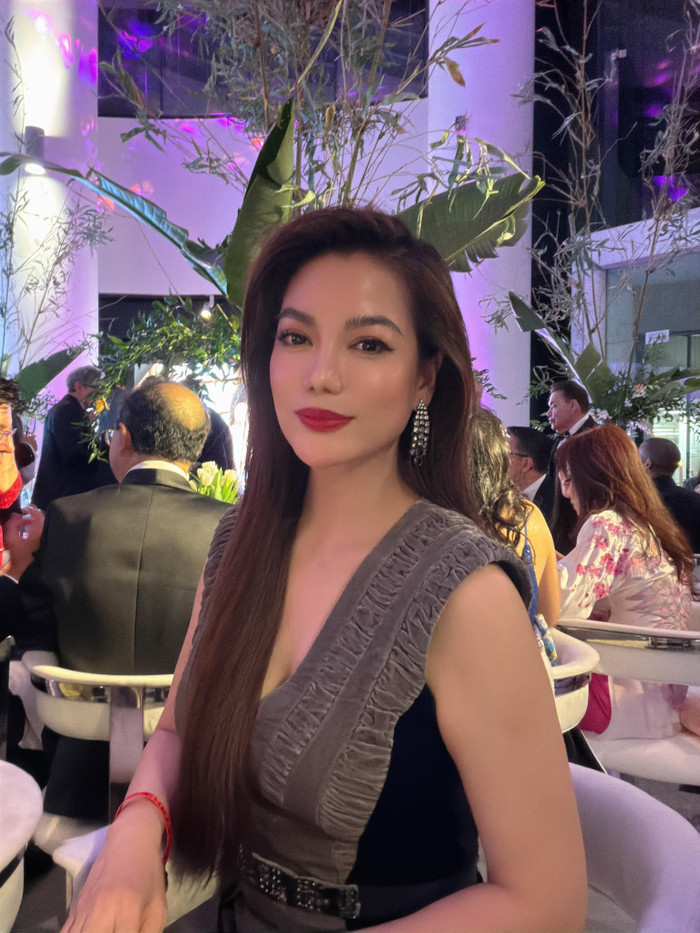 Trương Ngọc Ánh thường xuyên đăng ảnh sang chảnh trên mạng xã hội. Ảnh: FBNV