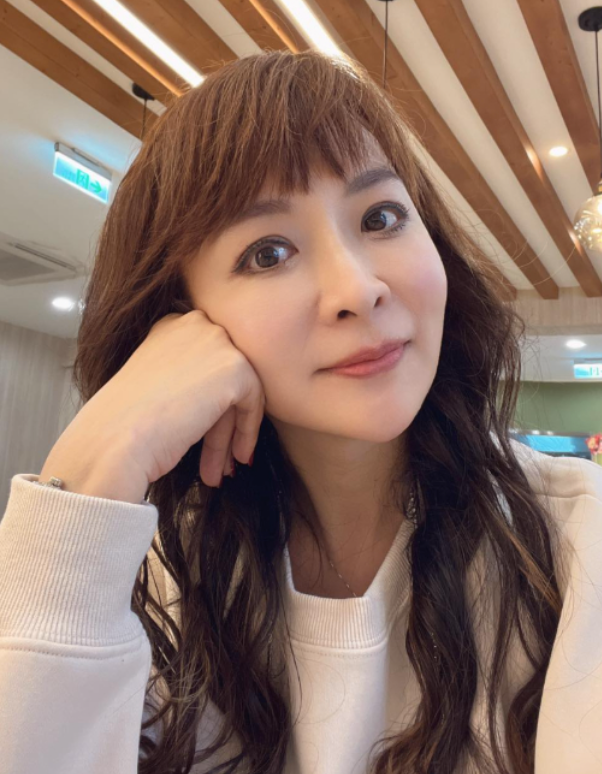 Hiện tại, nữ diễn viên Giang Bình chọn bỏ qua quá khứ và sống hạnh phúc với hiện tại.