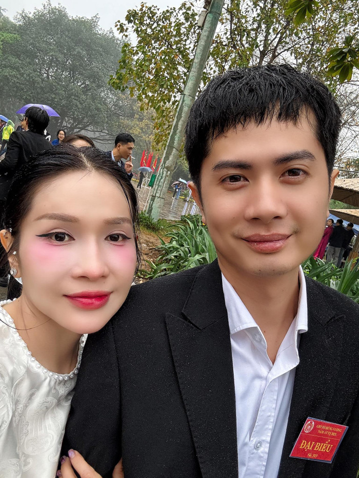 Khả Như và Huỳnh Phương hiếm hoi đăng ảnh chụp chung với đối phương. Ảnh: FBNV