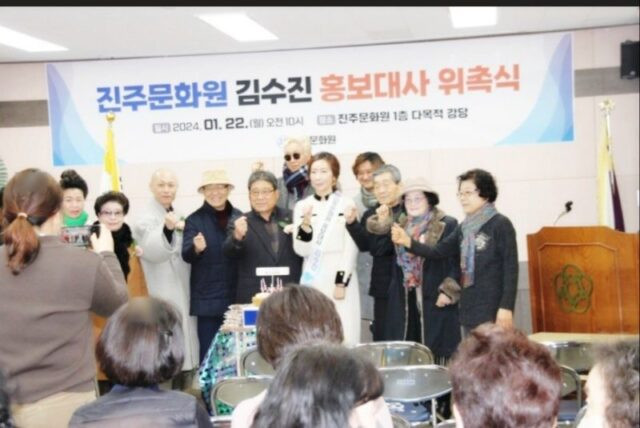 Rúng động nữ ca sĩ bạo hành con gái nhỏ đến chết, đã bị bắt giữ Ảnh 2