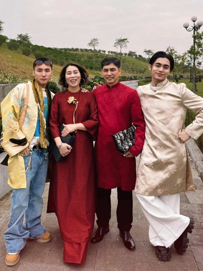 Mẹ ruột Sơn Tùng khiến cộng đồng mạng 'dậy sóng' Ảnh 7