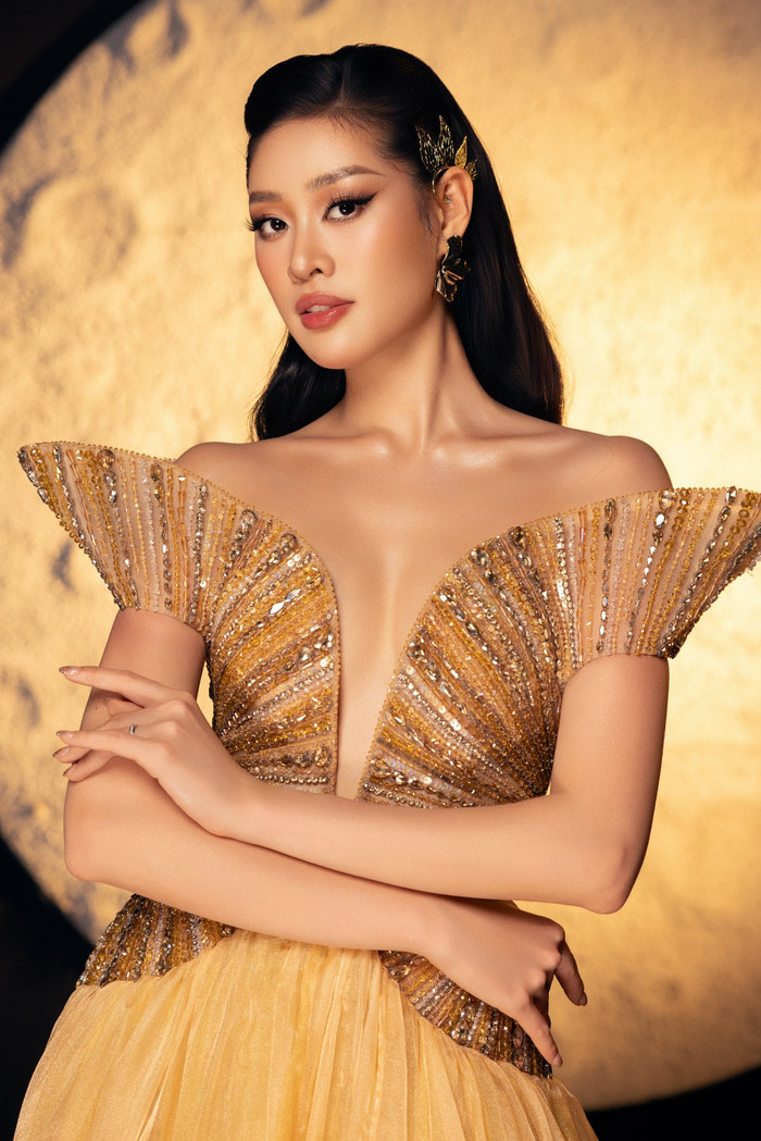 Sau khi đăng quang Hoa hậu Hoàn vũ Việt Nam 2019, Khánh Vân vẫn nhận được sự chú ý từ phía công chúng. (Ảnh: FBNV)