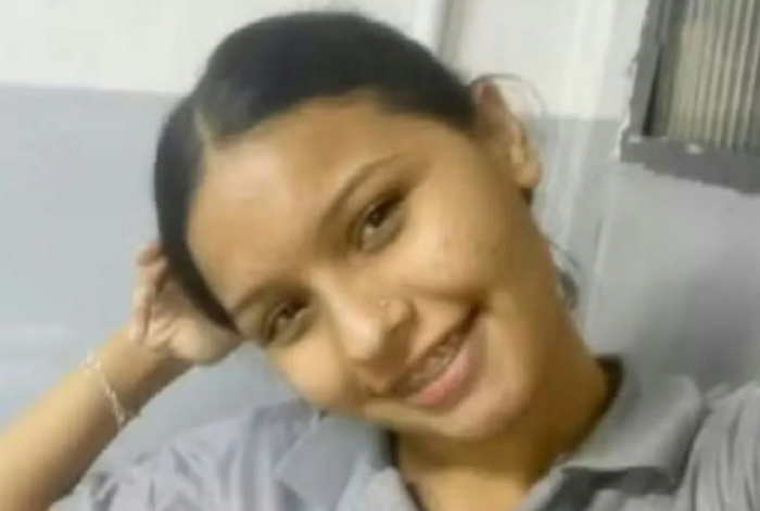 Nữ sinh bị điện giật tử vong khi lội nước để đến lớp học Ảnh 4