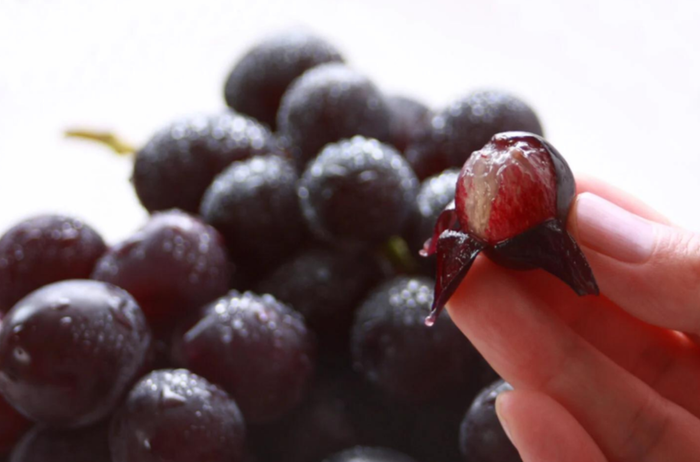 Vỏ nho có khả năng chống oxy hóa. (Nguồn: nhathuoclongchau)