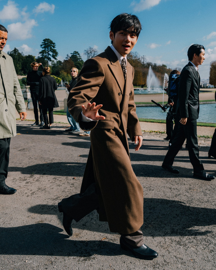 V (BTS) gây lo lắng Ảnh 3