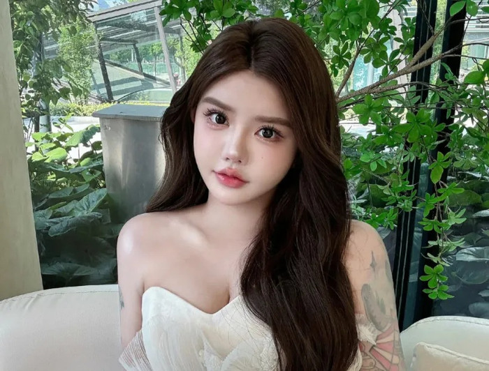 Nữ ca sĩ từng công khai chuyện phẫu thuật thẩm mỹ. (Ảnh QQ)