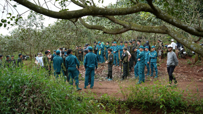 Hàng trăm cán bộ chiến sĩ các lực lượng được huy động truy tìm đối tượng. Ảnh: Công an tỉnh Đồng Nai 