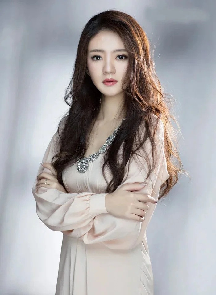 Sau khi chồng vướng lao lý, nữ diễn viên ít khi xuất hiện trước truyền thông và sống kín tiếng. (Ảnh Sohu)