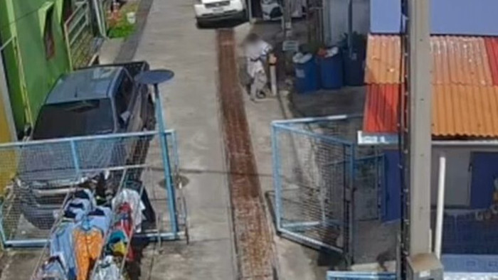 Phát hiện trẻ sơ sinh bị vứt trong thùng rác, người mẹ trẻ bị bắt giữ Ảnh 1