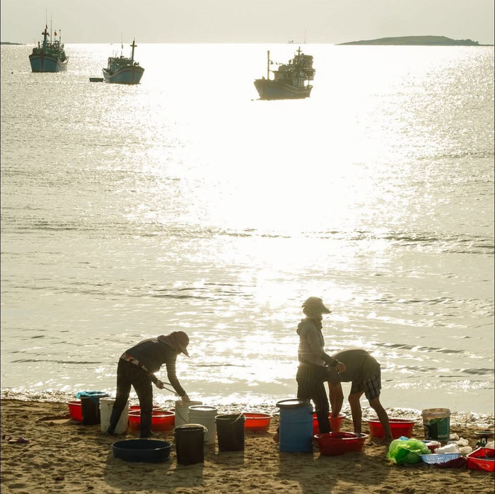 Vẻ đẹp thơ mộng của làng chài Long Thuỷ như trong phim Hàn. Ảnh: @jonathan_phan