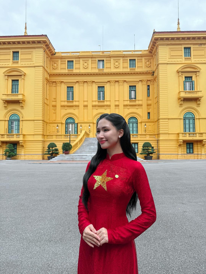 Hoà Minzy luôn được khán giả yêu thương không chỉ bởi tài năng mà còn ở tấm lòng nhân hậu, vì cộng đồng của cô (Ảnh: FBNV).