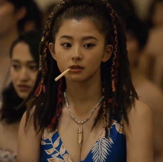 Asahina Aya vào vai Kuina mạnh mẽ, đầu gai góc.