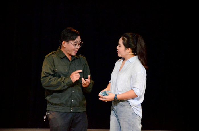 Nam diễn viên Trần Chánh Thuận trước khi bị tai nạn vẫn chăm chỉ đi biểu diễn. Ảnh: FBNV