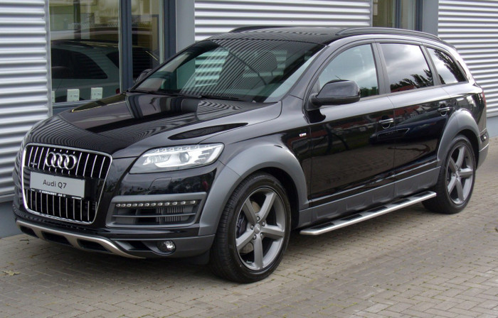 Audi Q7 3.6 FSI của ca sĩ Mỹ Tâm. (Nguồn: autodata1)