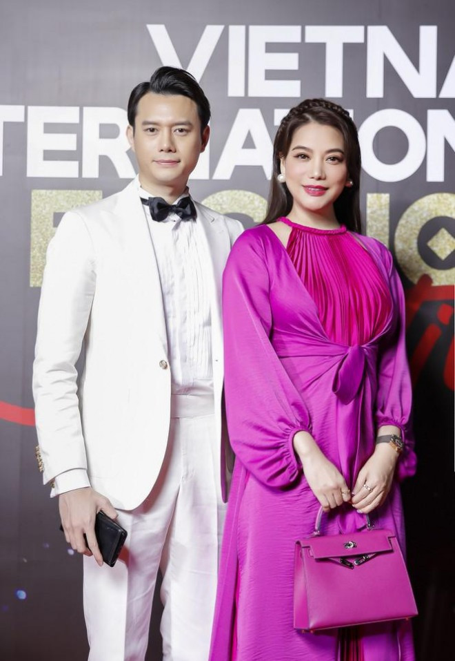 Đầu năm 2021, Nguyễn Anh Dũng công khai đang hẹn hò với Trương Ngọc Ánh. Anh kém cô 14 tuổi.