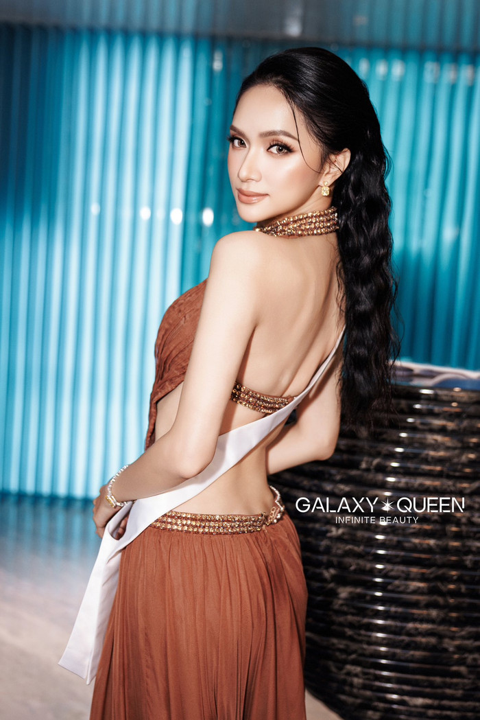 Hành trình của Hương Giang tại Miss Universe 2025 được đánh giá là không hề dễ dàng. (Ảnh Galaxy Queen)