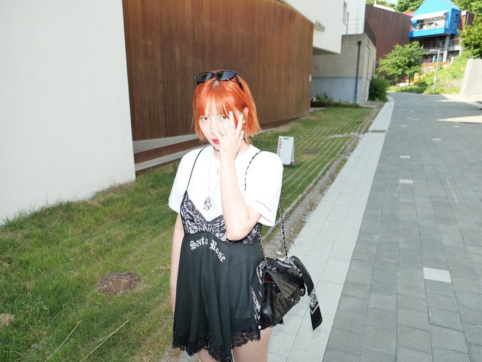 Nhiều khán giả hy vọng HyunA sớm hồi phục sức khoẻ và quay trở lại biểu diễn trong thời gian gần nhất. Ảnh: IGNV