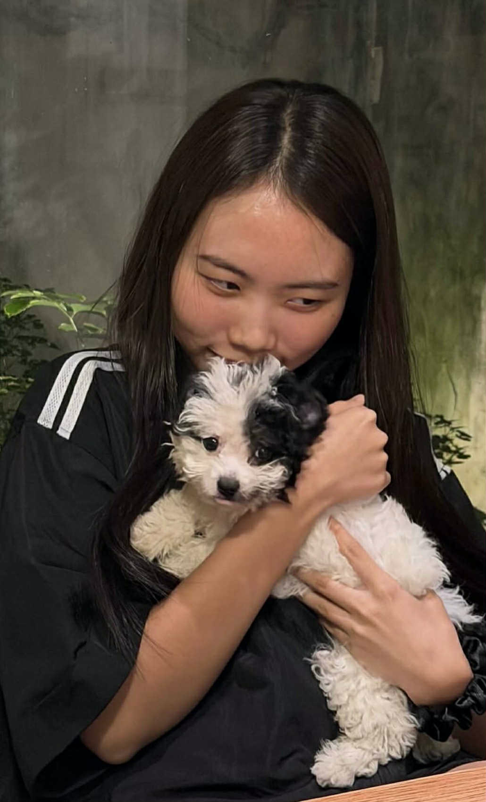 Phương Mỹ Chi vừa đăng ảnh mới, để lộ chi tiết nhỏ khiến ai cũng 'tan chảy' (Ảnh: ISNV).