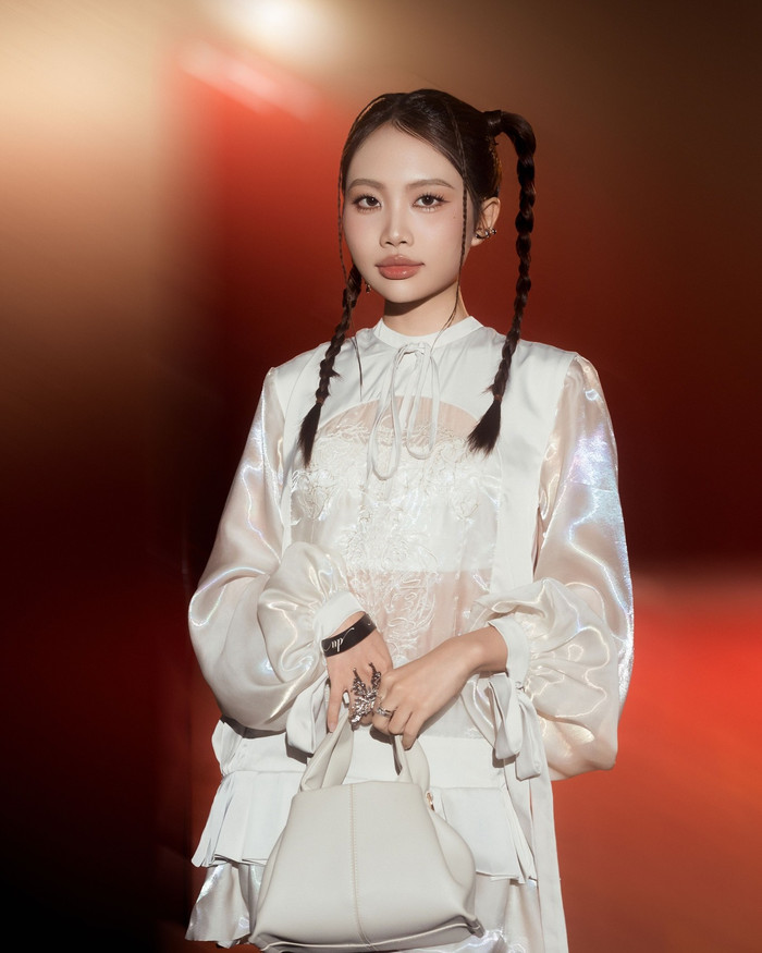 Phương Mỹ Chi thể hiện sự chuyên nghiệp mỗi khi xuất hiện. Ảnh: FBNV