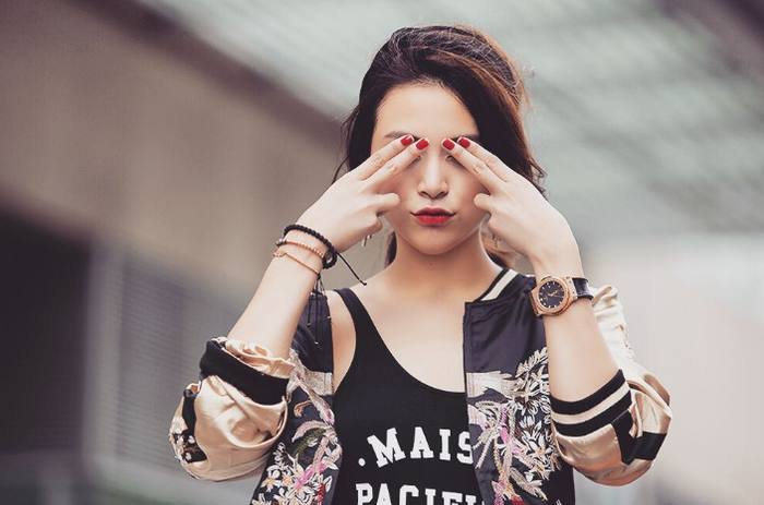 Hoàng Thùy Linh lựa chọn đồng hồ có giá trị 9 chữ số. (Nguồn: IGNV)