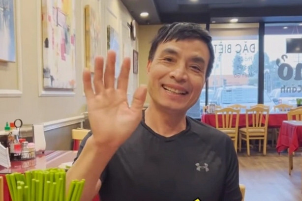 Bất ngờ với cuộc sống của bố ruột 'bé Xuân Mai' ở tuổi xế chiều sau khi sang nước ngoài định cư Ảnh 5