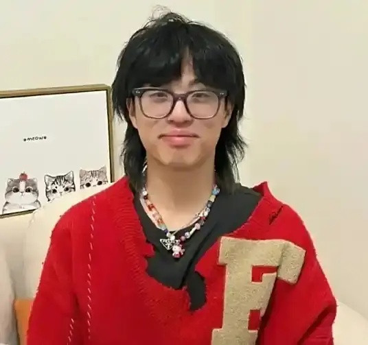 Nam ca sĩ sống lại sau 1 tháng 'qua đời' khiến khán giả sốc nặng Ảnh 3