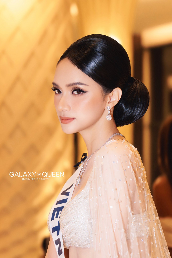 Nhiều khán giả Việt đang ủng hộ Hương Giang tại cuộc thi năm nay. (Ảnh Galaxy Queen)