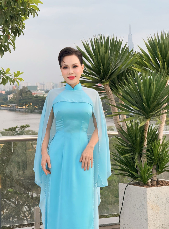 Nghệ sĩ Việt Hương. Ảnh: FBNV