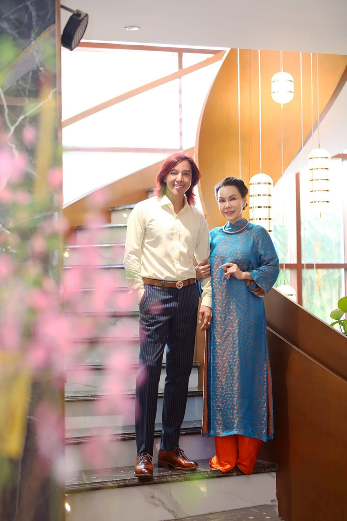 Ông xã Việt Hương cho biết việc trở về Việt Nam để định cư từng khiến anh đắn đo nhiều. 