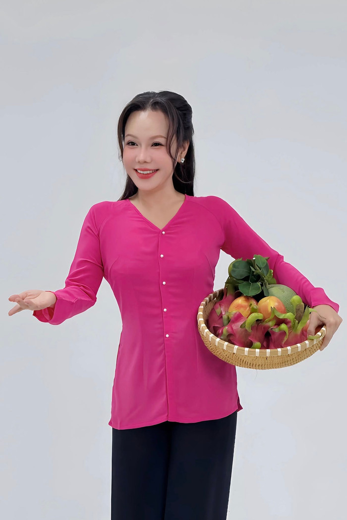 Nghệ sĩ Việt Hương. Ảnh: FBNV