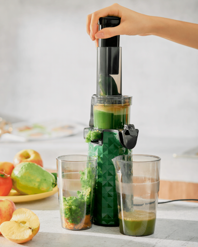 Máy ép chậm của Hằng Du Mục. Ảnh: BehomeMall