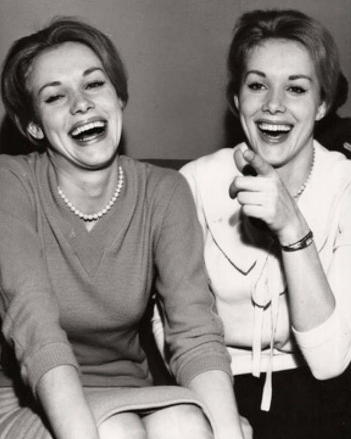 Cặp chị em song sinh nổi tiếng showbiz chọn qua đời cùng ngày, hàng triệu khán giả xúc động Ảnh 7