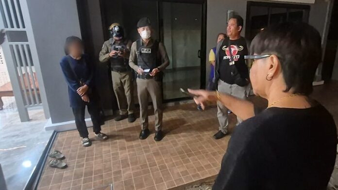 Phát hiện phụ nữ lạ trốn trong ngôi nhà mới xây, người chủ bàng hoàng khi nghe lời thú nhận Ảnh 1