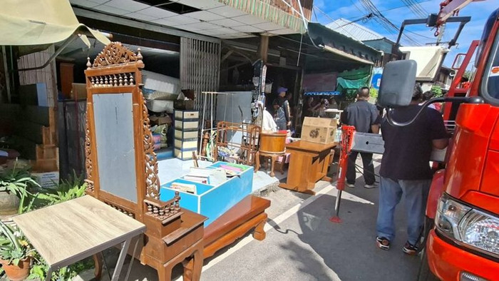 Ngôi chợ 100 năm tuổi sạt lở chìm xuống sông, cảnh tượng khiến người dân đau lòng Ảnh 4