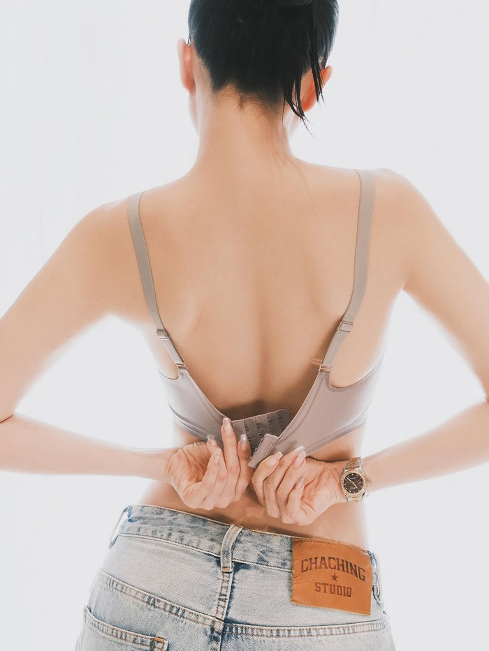 Ngọc Trinh gây sốc khi tung ảnh diện nội y táo bạo. Ảnh: IGNV