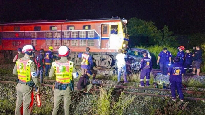 Nam ca sĩ đi hát đám cưới bị xe lửa tông tử vong trên đường về nhà Ảnh 3