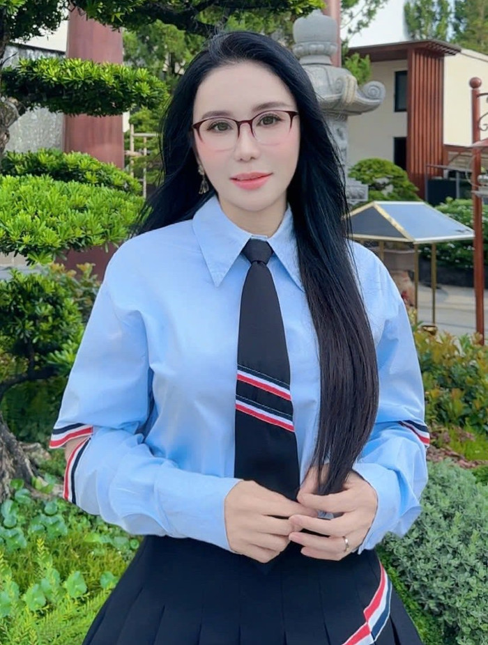 Bà chủ Thẩm mỹ viện Mailisa sở hữu chiếc xe máy điện 2 triệu trong gara. Ảnh: FBNV