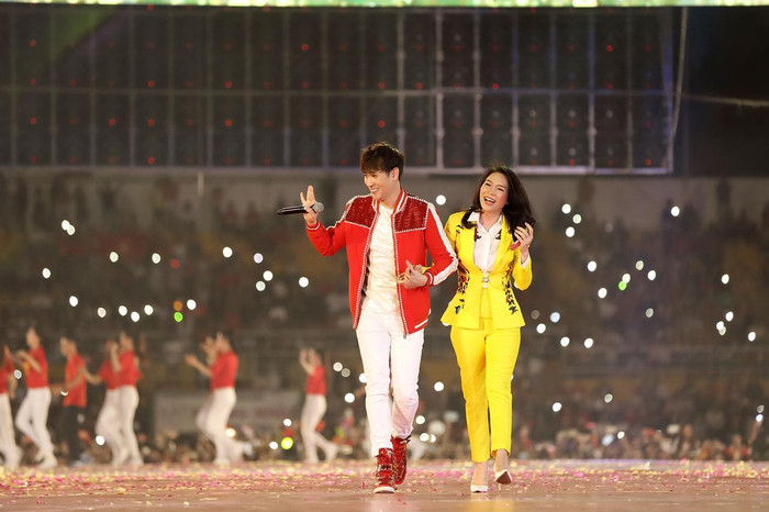 Xôn xao hàng chục bức ảnh Mỹ Tâm thân thiết bên một chàng trai, danh tính gây bất ngờ Ảnh 3