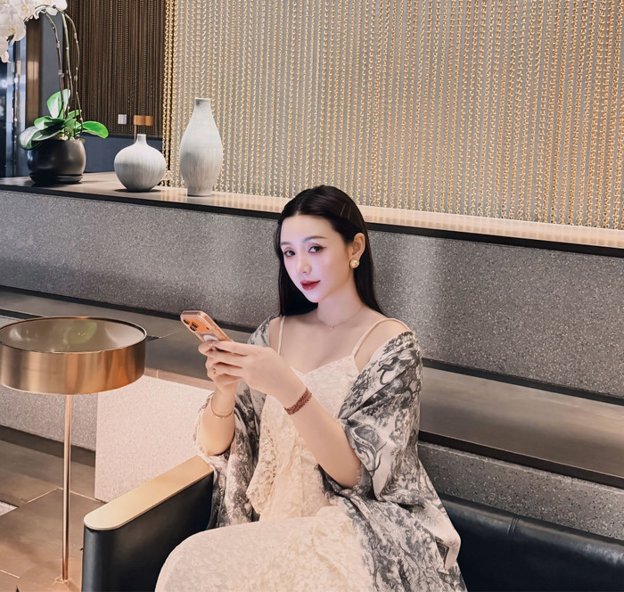 Quỳnh Kool chăm chỉ sử dụng mạng xã hội. Ảnh: FBNV