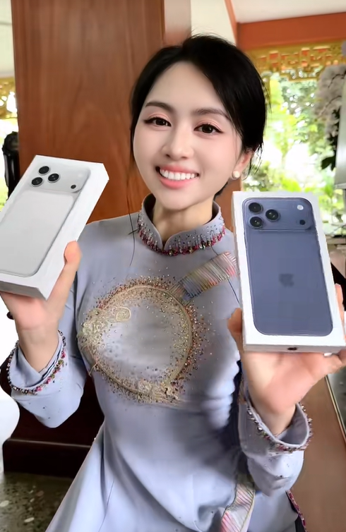 Con dâu bà chủ thẩm mỹ viện Mailisa dành tặng nhân viên điện thoại trị giá 50 triệu đồng. Ảnh chụp màn hình 