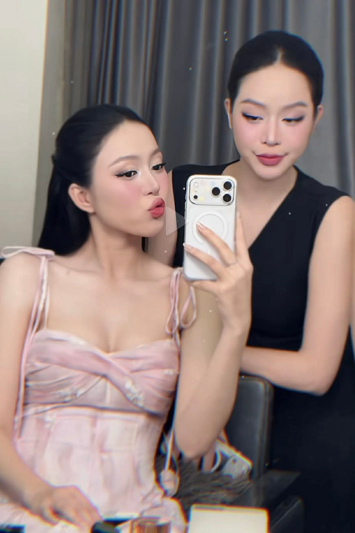 Hoa hậu Kiều Duy cùng chiếc điện thoại 8 chữ số. Ảnh chụp màn hình