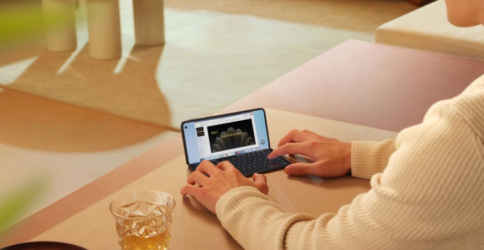 Chiếc điện thoại của chồng H'Hen Niê được trang bị màn hình sáng, chip mạnh và hệ thống camera linh hoạt cho nhiều nhu cầu sử dụng.