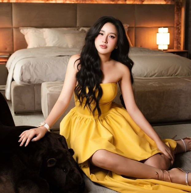 Mai Phương Thúy từng ưa chuộng sử dụng bộ trang sức kim cương của DOJI. Ảnh: FBNV