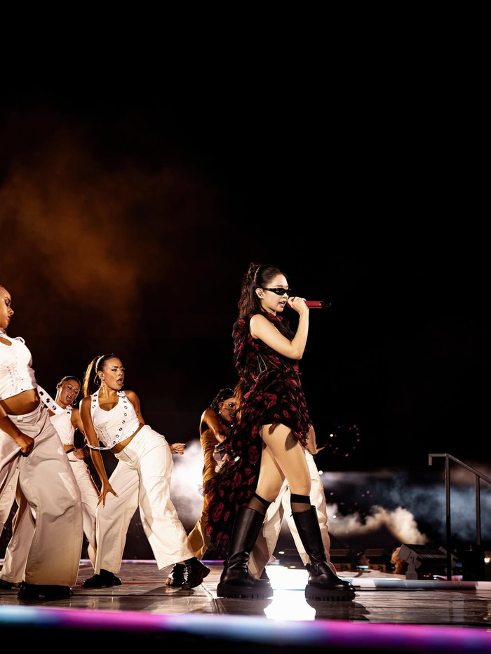 Jennie vốn sở hữu phong cách thời trang cá tính, nổi bật trong làng giải trí Hàn Quốc. Ảnh: IGNV