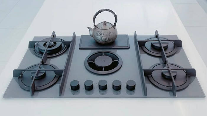 Bếp nấu 85 triệu trong căn bếp của vợ chồng Công Vinh. Ảnh chụp màn hình