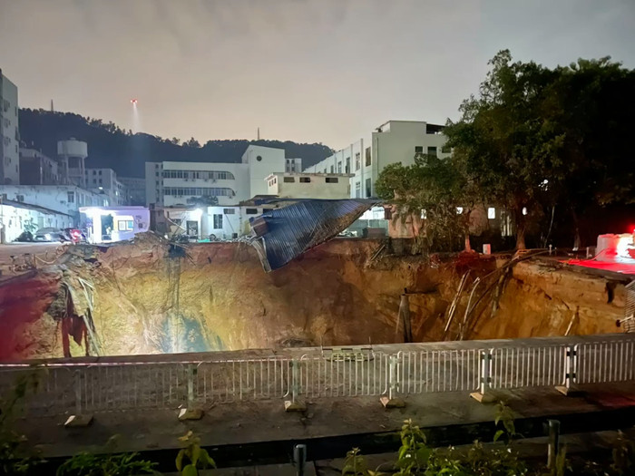 Sập công trình đường sắt, 13 công nhân bị chôn vùi tử vong Ảnh 1