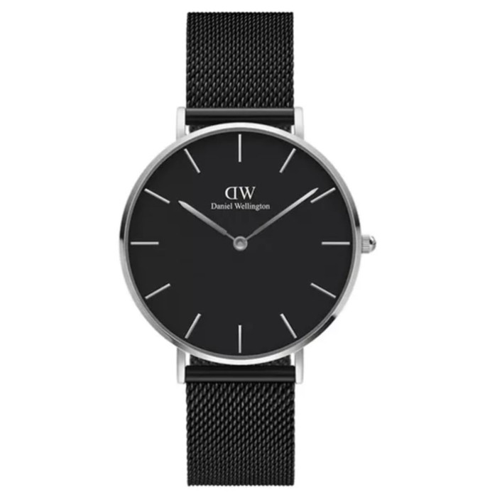 Đồng hồ của nam diễn viên Mưa đỏ. Ảnh: watchstore