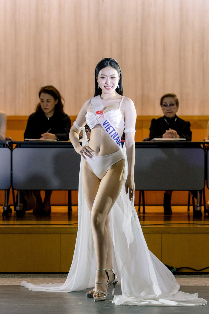 Hình ảnh Hoa hậu Kiều Duy thi Trang phục áo tắm do Miss International đăng tải. (Ảnh MI)