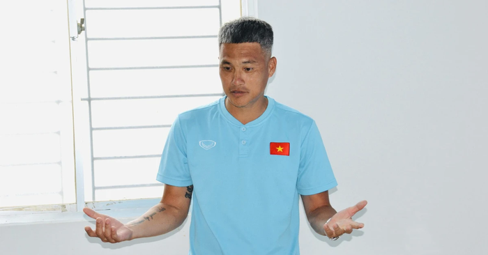 Hình ảnh chồng ca sĩ Thủy Tiên - Lê Công Vinh mới đây đã khiến dân tình 'dậy sóng'. (Ảnh: VFF)